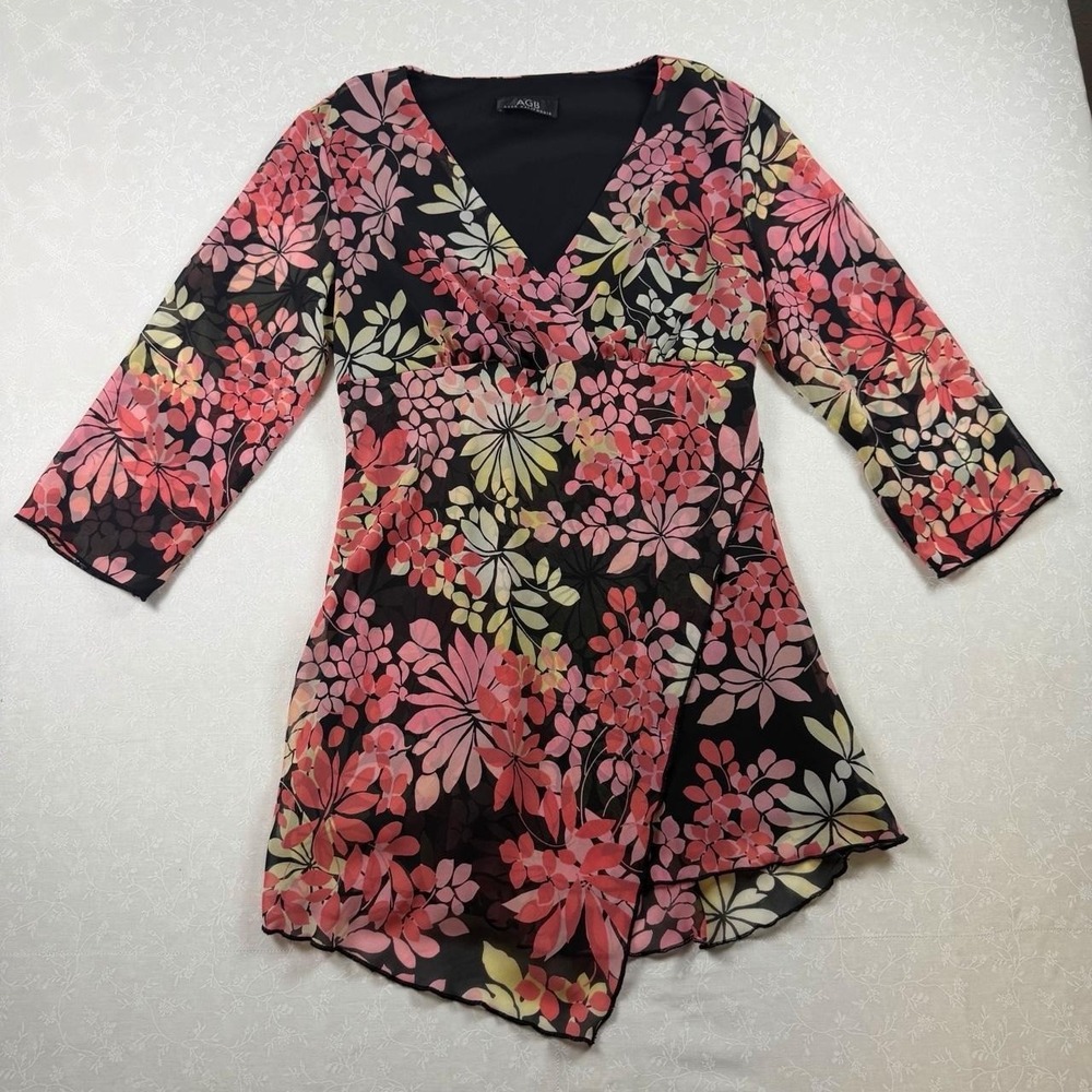 Vintage AGB Asymmetrical Floral Bell Sleeve Top — Size M